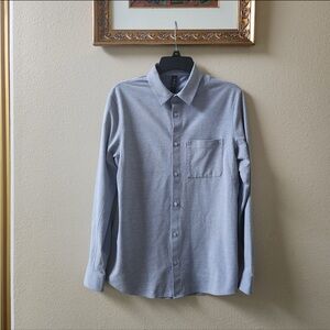 Lululemon men’s Comission long-sleeve shirt size S